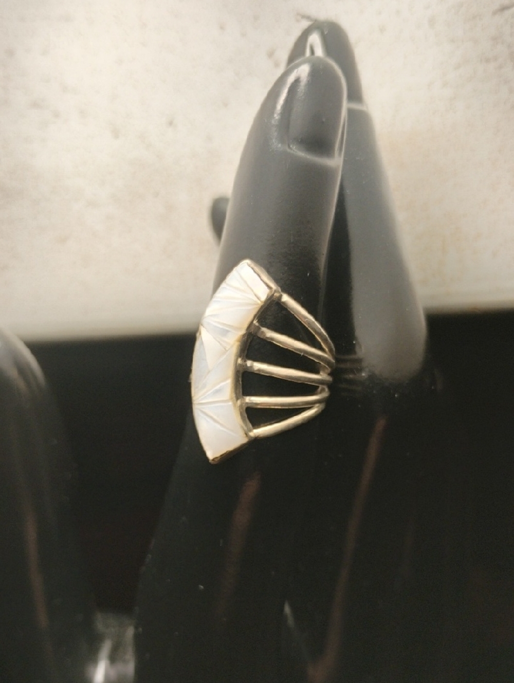Mother Of Pearl Abstract Silver Tone Ring Side 5 Geometric Fan Ring